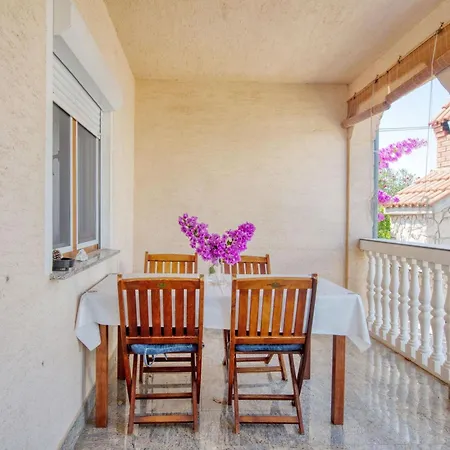 With Parking Space Jezera, Murter - 21148