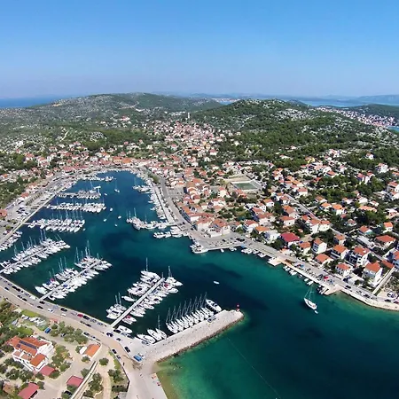 With Parking Space Jezera, Murter - 21148 Apartment Jezera