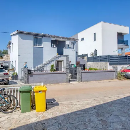 With Parking Space Jezera, Murter - 21148