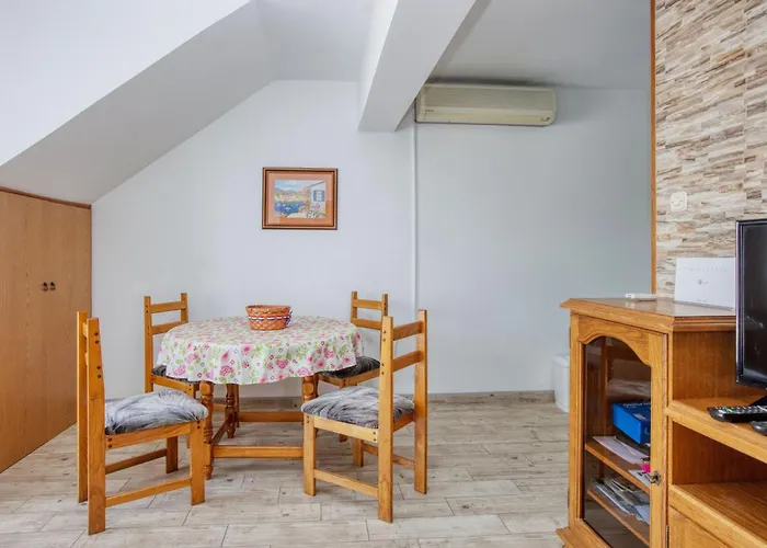 With Parking Space Jezera, Murter - 21148 Daire Jezera